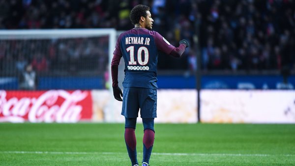 L'Equipe confirme le retour de Neymar vendredi, mais doute qu'il rejoue au PSG cette saison