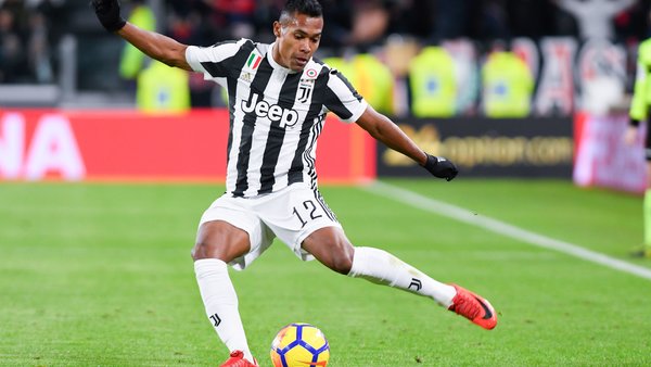 Mercato - Alex Sandro aurait demandé à la Juventus Turin de le laisser aller à Manchester United, selon The Times