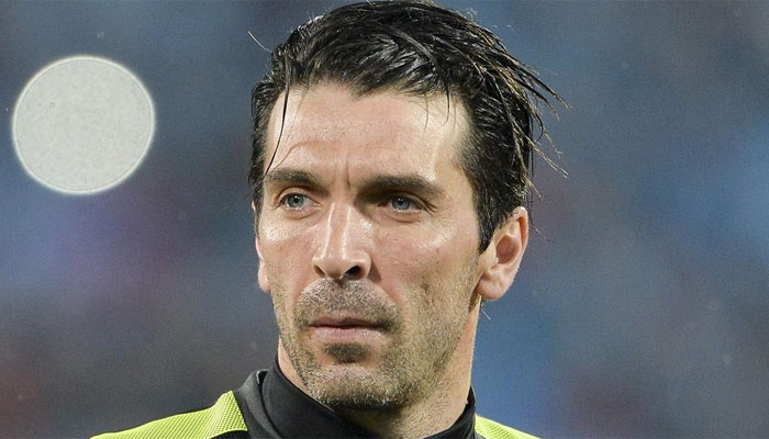 Mercato - Le PSG a fait une proposition à Gianluigi Buffon, affirme Le Parisien