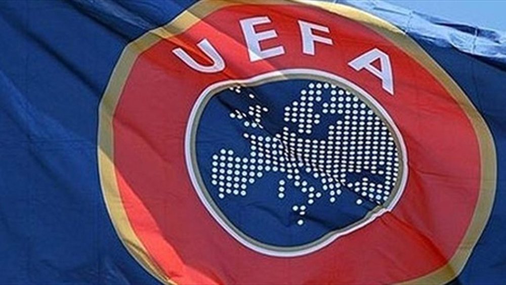 L'UEFA autorise l'alcool dans les stades pour les compétitions européennes, mais il n'y en aura pas en France