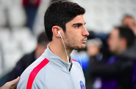 Mercato - Gonçalo Guedes intéresse Arsenal et l'Inter Milan, selon la COPE