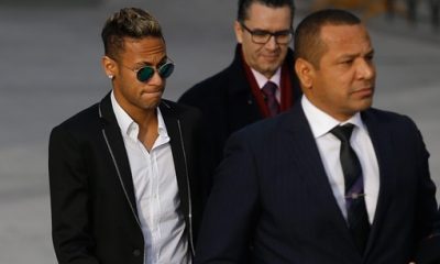 Neymar Sr Neymar est déjà à Paris. Le fait qu’il voulait partir n’est pas sorti de notre bouche