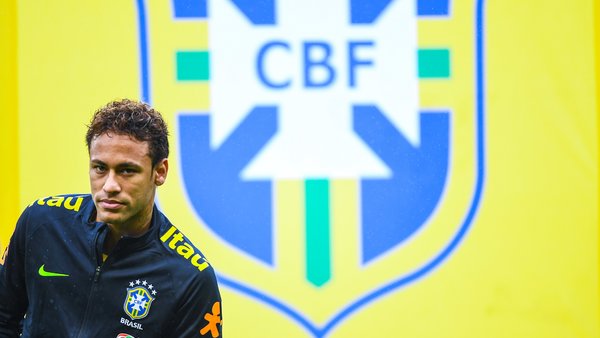 Rivaldo défend Neymar face aux critiques tout le monde fait la même chose