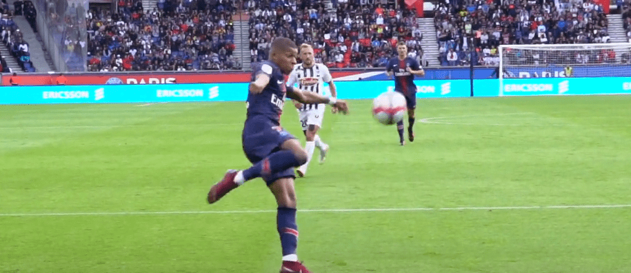 Revivez le match de Kylian Mbappé contre Angers au plus près grâce à Dugout