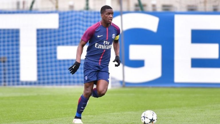 Stanley Nsoki est très proche de signer professionnel au PSG, indique l'un de ses conseillers