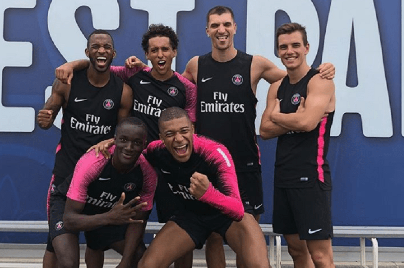 Les images du PSG ce mercredi : entraîneur et vainqueurs du tournoi