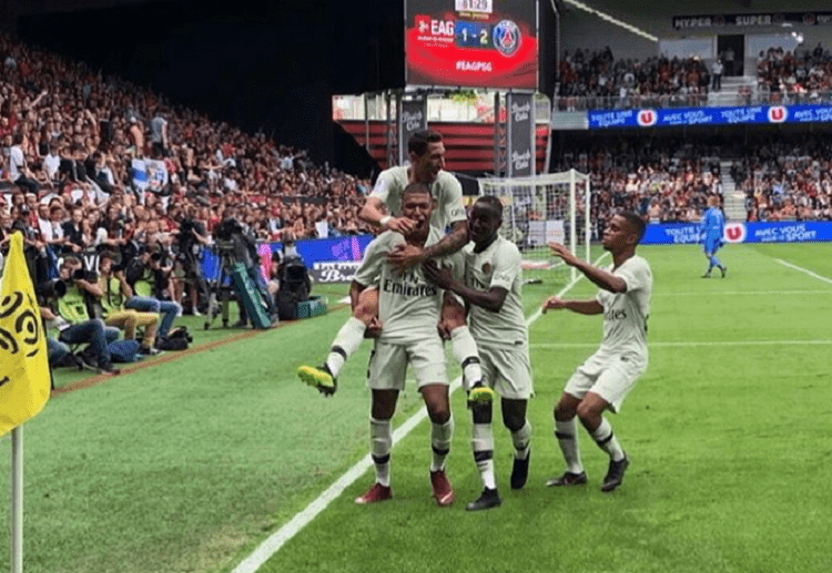 Les images du PSG ce dimanche : La victoire à Guingamp encore savourée