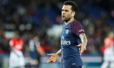 Dani Alves Je ne pense pas que le PSG ait vraiment compris ce qu'il affrontait quand il a joué contre Liverpool