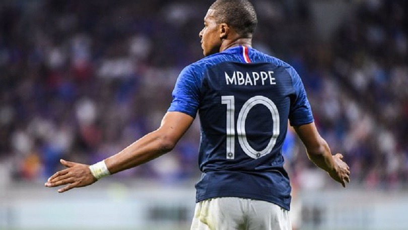 FranceUruguay - Mbappé titulaire et Kimpembe sur le banc, annonce RMC