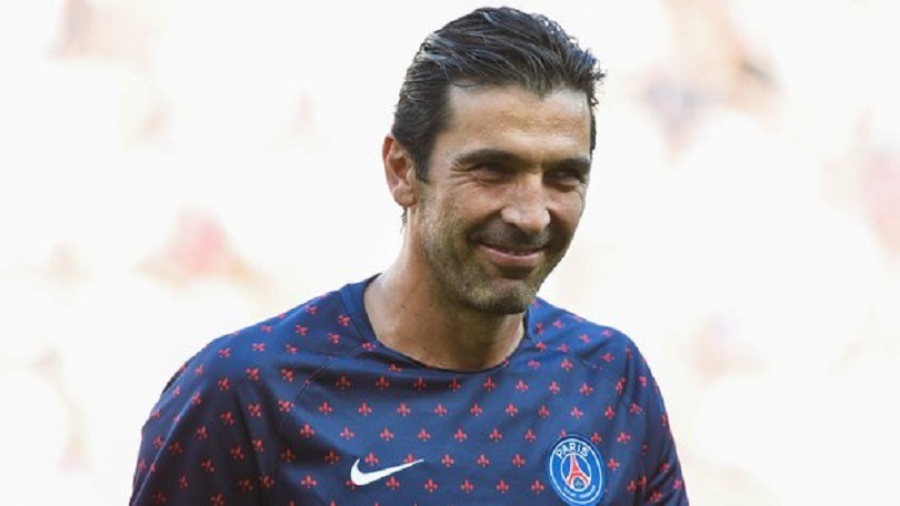 Gianluigi Buffon Le PSG favori pour la LDC Non, Paris a besoin de temps