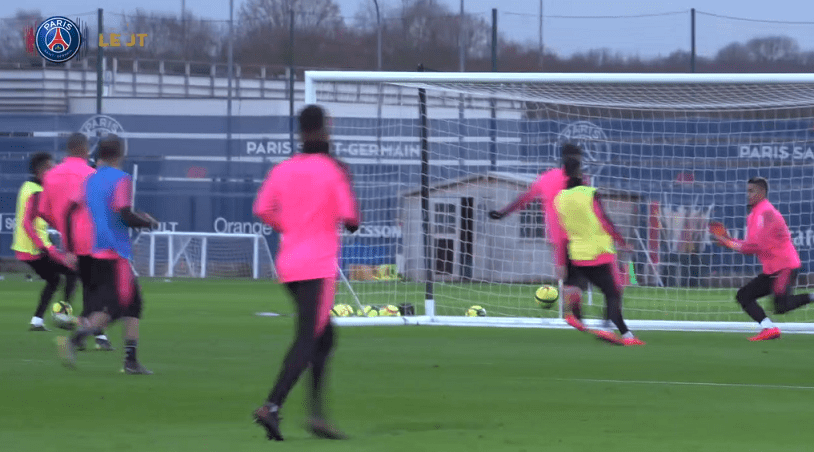 Les images du PSG ce vendredi : entraînement et zapping de la semaine