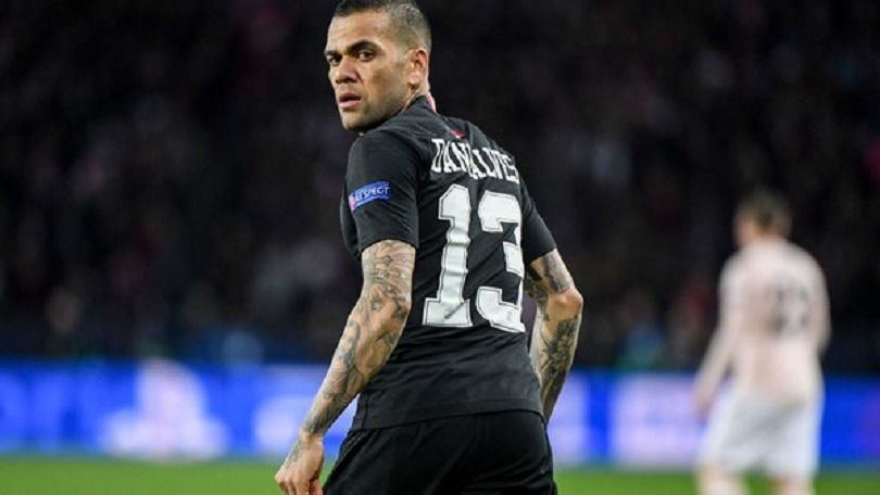 Dani Alves se moque encore d'une rumeur sur sa prolongation de contrat au PSG