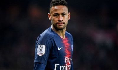 PSG/Manchester United - Neymar s'énerve et s'attaque aux arbitres "C'est une honte !"