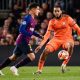 Mercato - Sport évoque l'intérêt du PSG pour Coutinho, avec des difficultés pour conclure le transfert