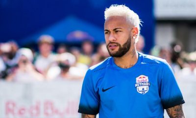 Mercato - Neymar "confiant" pour son transfert au FC Barcelone, d'après ESPN