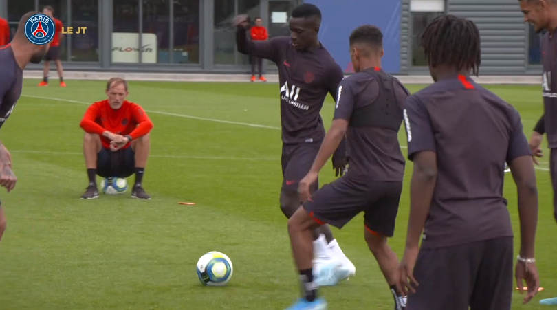 Les images du PSG ce lundi : victoire, premier entraînement de Gueye et anniversaire du club