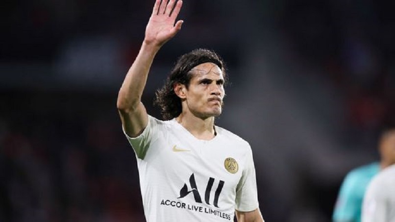 Cavani et le PSG n'ont pas encore discuté d'une prolongation de contrat, indique Le Parisien