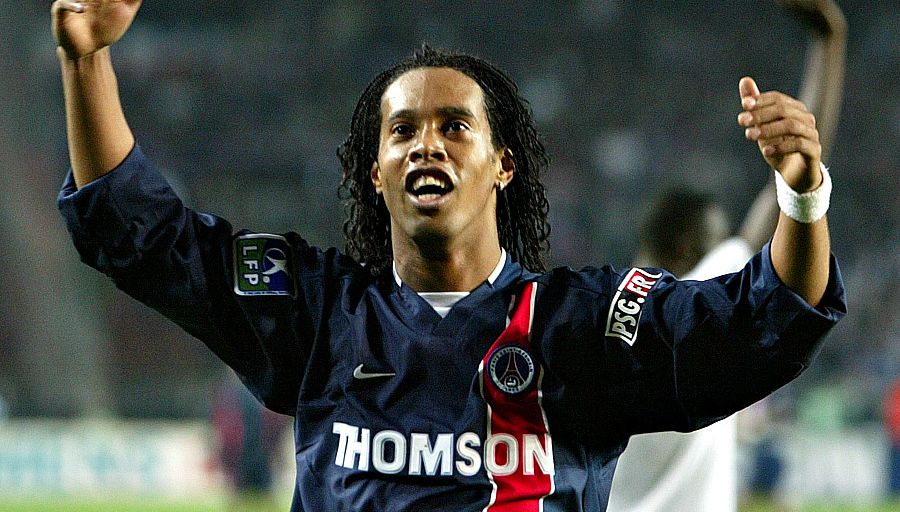 Ronaldinho est "Très heureux" de faire partie de la fresque au Parc des Princes