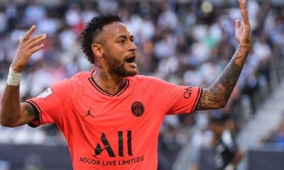 Neymar "Il faut qu'on entre sur le terrain unis."