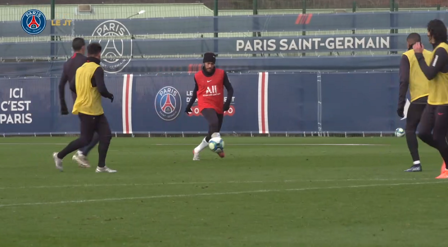 Les images du PSG ce lundi : entraînement dans le froid et Ballon d'Or