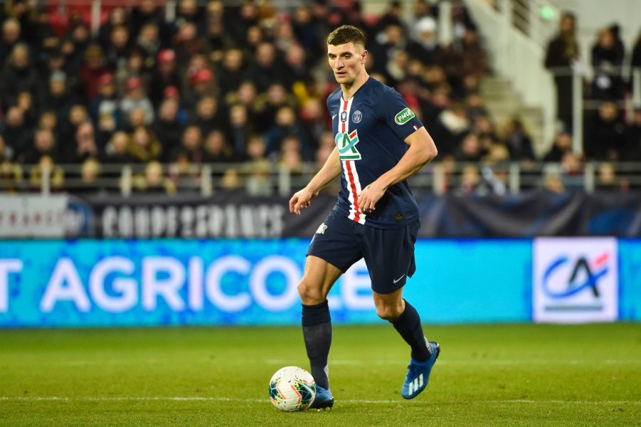 Meunier espère toujours prolonger au PSG, mais pourrait aller à Tottenham selon L'Equipe