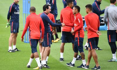 Emery assure que Neymar "peut prendre la relève de Messi et Cristiano Ronaldo"