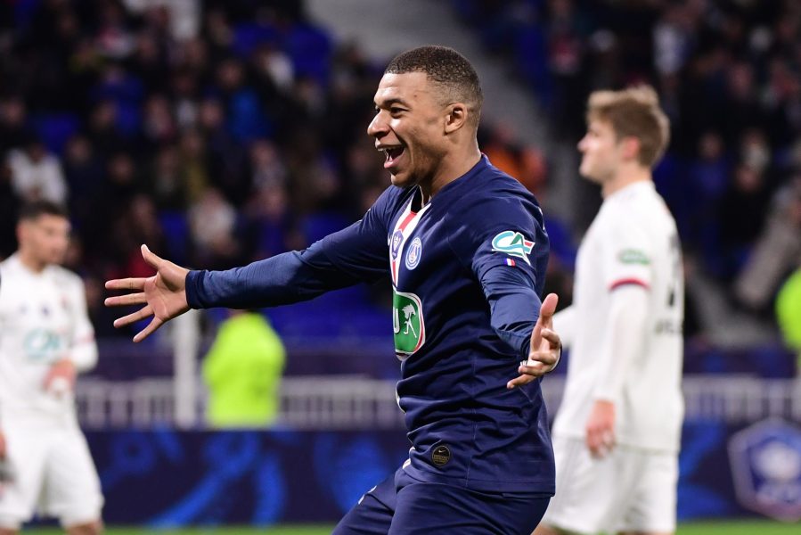 Mercato - La prolongation de Mbappé "est la priorité de Leonardo", indique le JDD