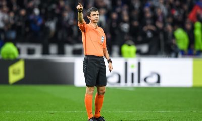 Lens/PSG - L'arbitre de la rencontre a désigné, beaucoup de jaunes et de penaltys