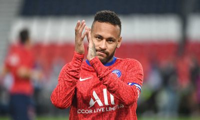 Officiel - Le PSG "soutient fermement" Neymar, "victime d'insultes racistes par un joueur adverse"