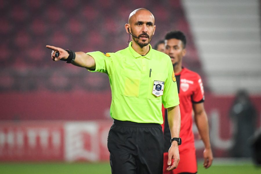 PSG/Toulouse - Ben El Hadj arbitre du match, des cartons jaunes mais peu de rouges