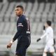 Le PSG doit se passer de Mbappé, afin de «le faire souffer», selon Larqué