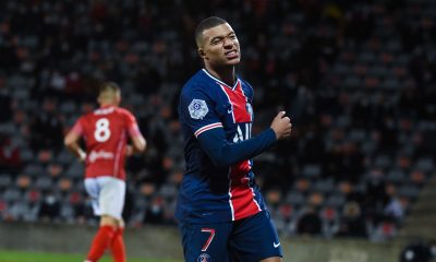 Mercato - Mbappé prêt à baisser son salaire pour le Real mais il doute du projet, selon AS