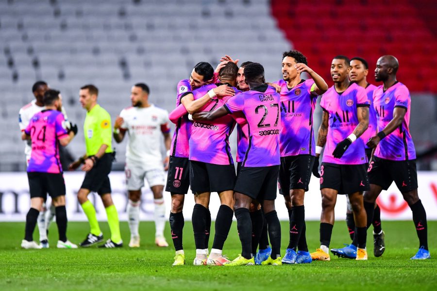 Lyon/PSG - Les tops et flops de la victoire qui permet à Paris d'être 1er