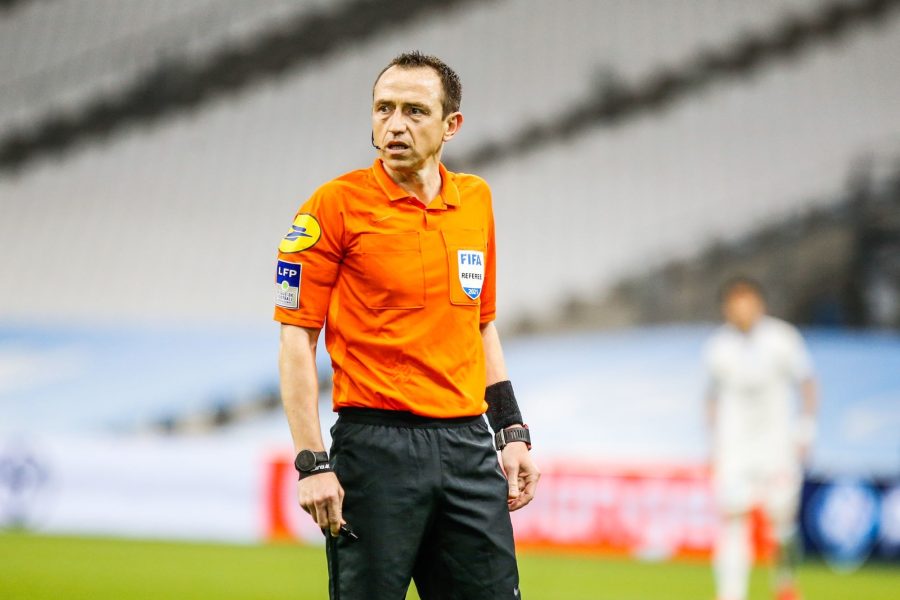 PSG/Saint-Étienne - Buquet arbitre du match, attention aux cartons jaunes