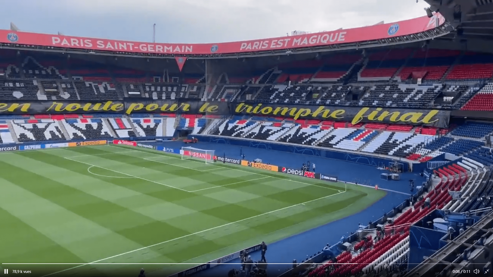 PSG/City - Le superbe tifo du Collectif Ultras Paris au Parc des Princes