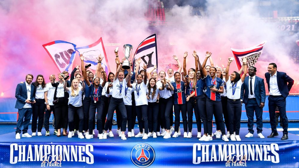 Les images du PSG ce samedi: Célébration du titre, internationaux et vacances