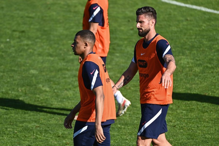 Rothen estime que « c'est à Mbappé de faire un peu plus d'efforts » avec Giroud