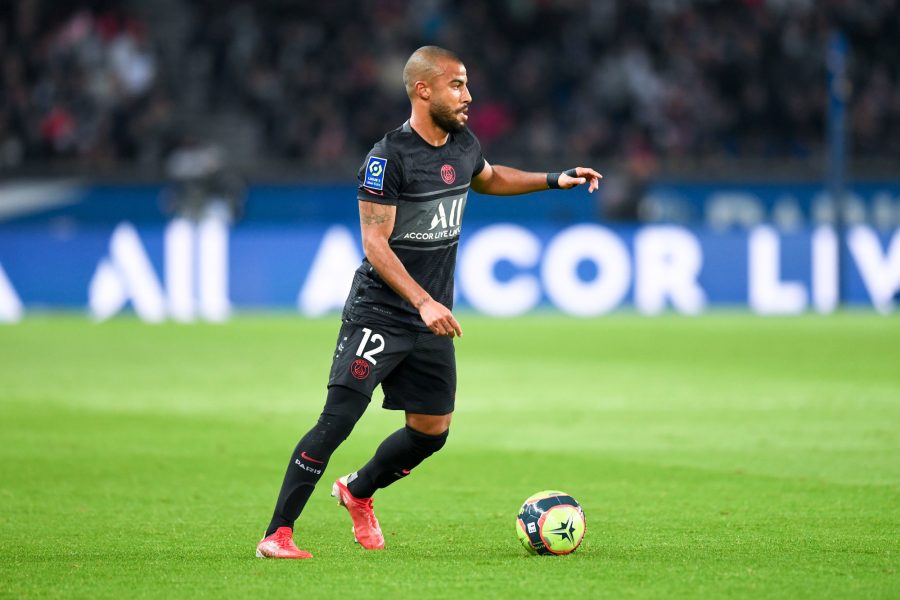 Rafinha évoque son départ du PSG après des « mois difficiles »