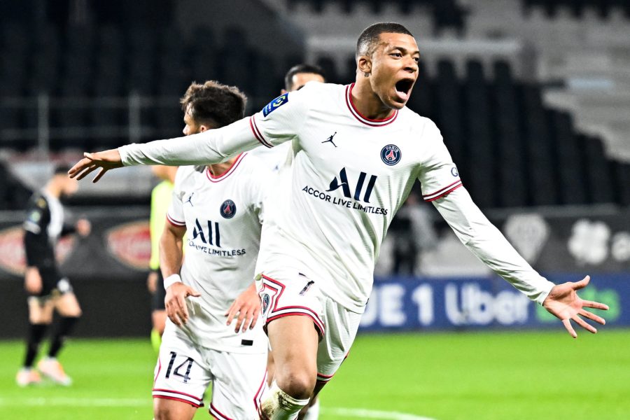 Mbappé gagne le titre «pratiquement tout seul», assure Alonzo