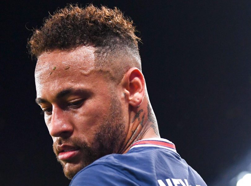 Neymar s'en prend violemment aux ex-joueurs qui disent « de la merde »