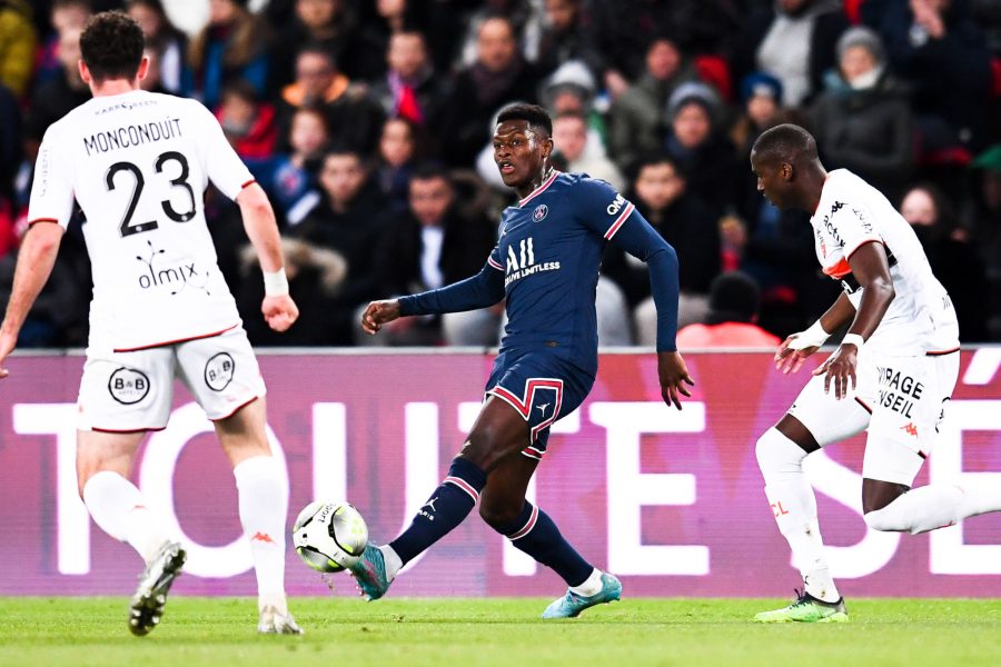 PSG/Lorient - Nuno Mendes savoure la victoire et évoque le titre en Ligue 1