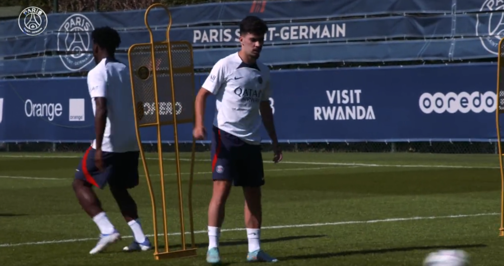 Revivez la 1ere journée d'entraînement de Vitinha au PSG