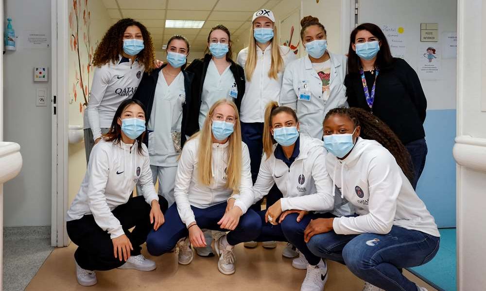 Les joueuses du PSG rendent visite aux enfants, « une journée extraordinaire »