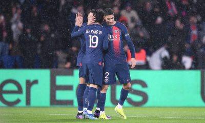 PSG/Toulouse - Lee savoure le trophée et sa performance