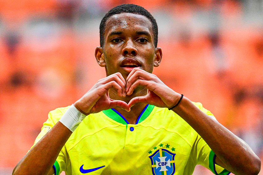 Mercato - Estevão Willian