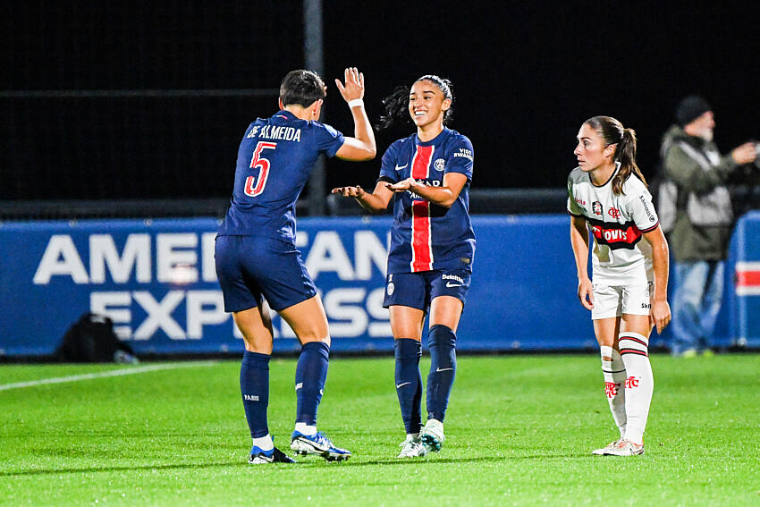 Résumé PSG/Fleury en vidéo (2-1), Paris prend la 1ere place !