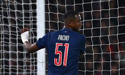 PSG/Atlético de Madrid - Pacho remotive les troupes "nous devons rester unis"