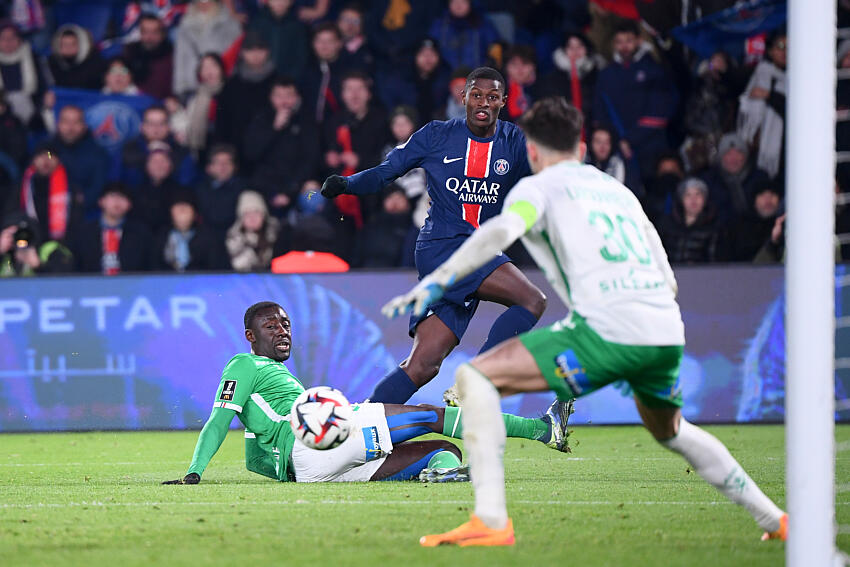 Appiah vs Nuno Mendes PSG/ASSE