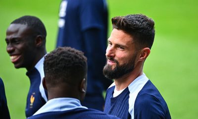 Olivier Giroud applaudit l'arrivée de Kvaratkshelia au PSG