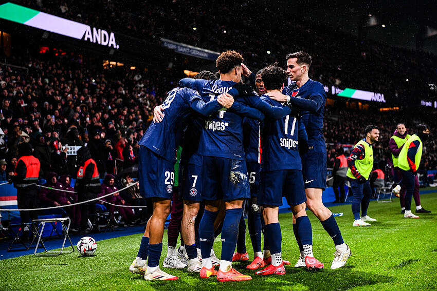 PSG/Monaco - Revivez la victoire et les buts auprès des joueurs parisiens